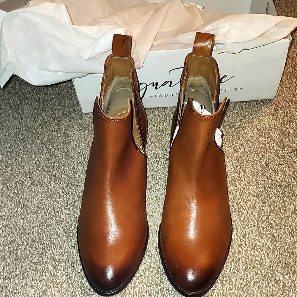 Women's Journee Collection Cognac Leather Boots, Smooth And Elastic Panel